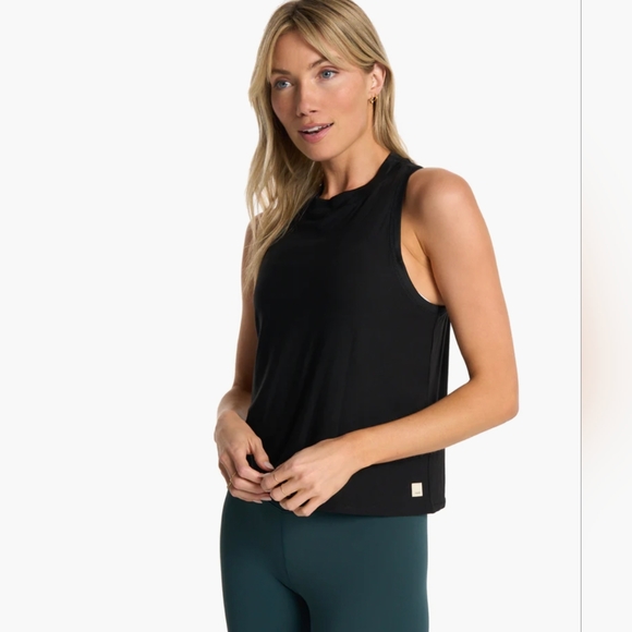 Vuori Tops - Vuori Energy Tank Large Size Black EUC